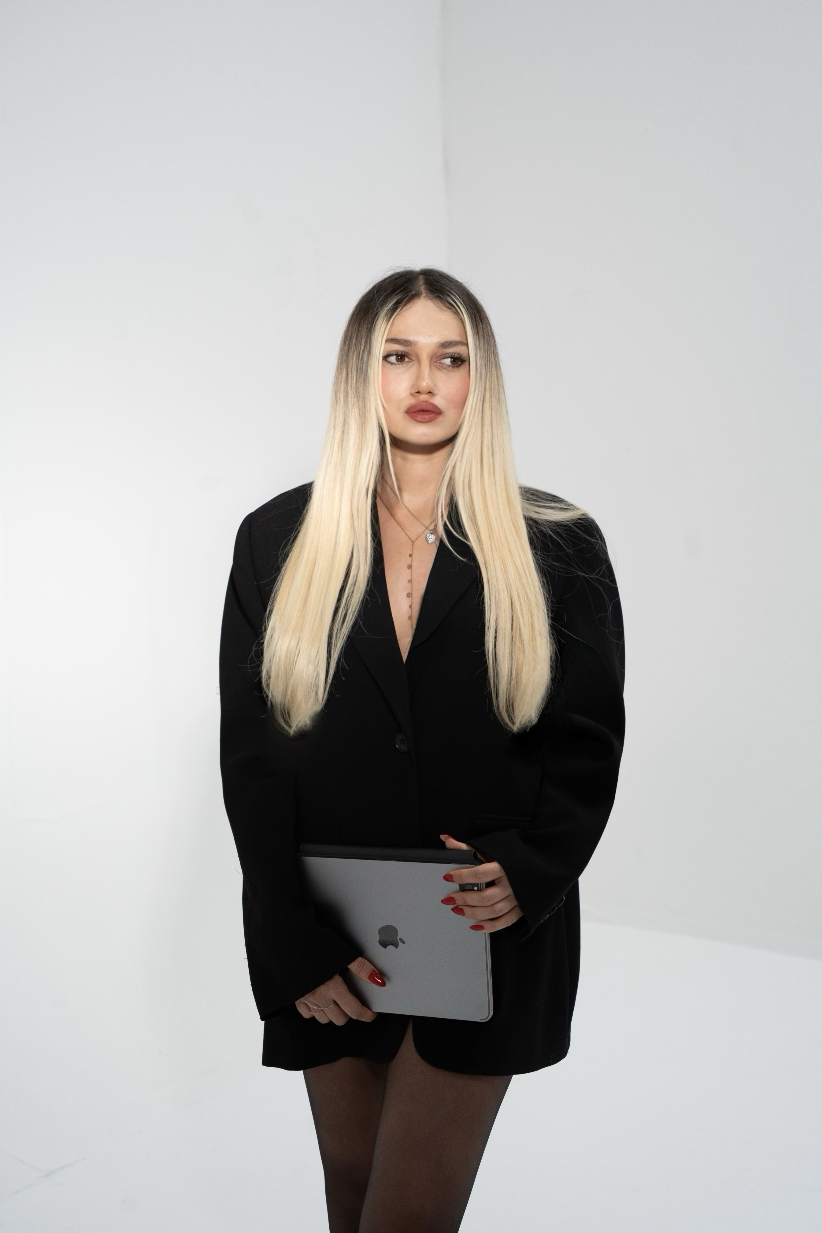 Tuba Demir & Studio